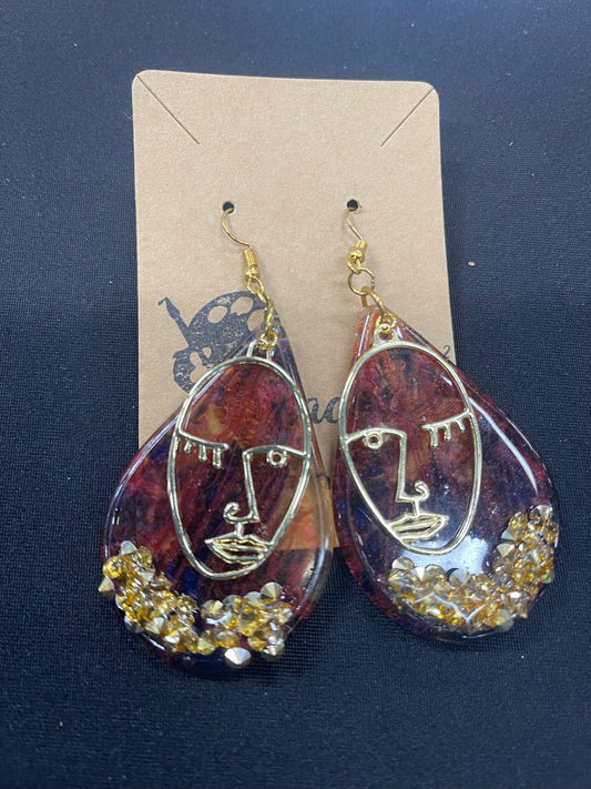 Statement piece 25