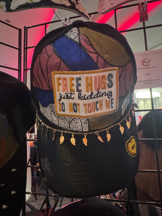 Free Hugs